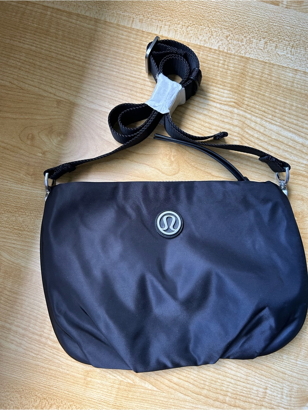 Lululemon Black Nylon Crossbody Shoulder Bag Detachable Strap NWOT Dust Bag